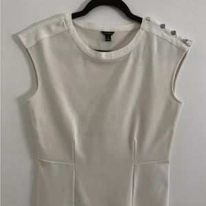 Ann Taylor Seamed Cap Sleeve Top in stretch